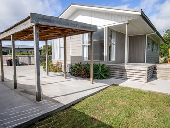 21B Orchard East Road, Ngatea