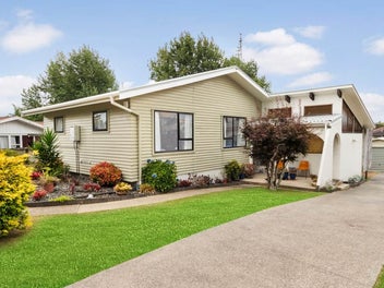 36 Kelkirk Street, Kelston, Auckland