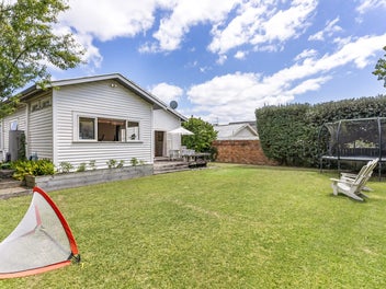 141 Western Springs Road, Morningside, Auckland