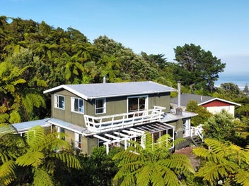 22 Weenink Road, Karoro, Greymouth