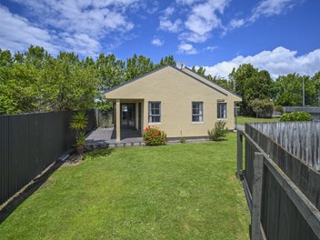 1420B Karamu Road North, Mayfair, Hastings