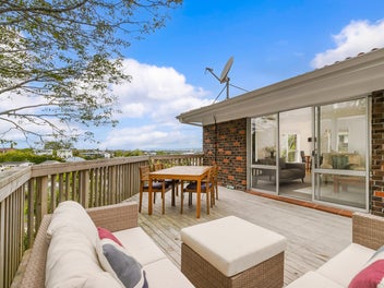43 Agincourt Street, Glenfield, Auckland