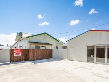 61 Broadway, Picton