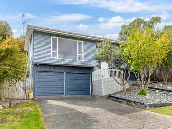5 Meridian Way, Whitby, Porirua