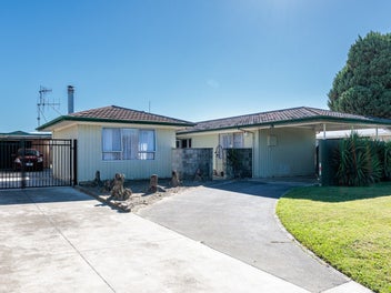 156 Portsmouth Road, Flaxmere, Hastings