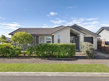 4 Bulkhead Lane, Pyes Pa, Tauranga