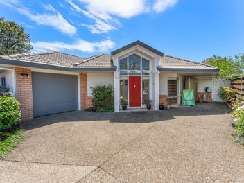 2/4 Fenwick Avenue, Milford, Auckland