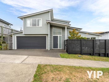 14 Crompton Avenue, Churton Park, Wellington