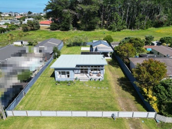 62 Nash Parade, Foxton Beach, Foxton