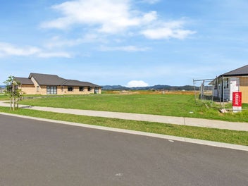 121 Kupe Drive, Whitianga