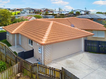 5 Retreat Drive, Mangere, Auckland