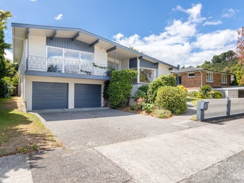 13 Arnot Avenue, Clouston Park, Upper Hutt