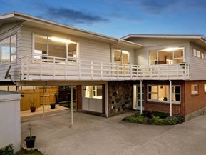 939 Beach Road, Torbay, Auckland