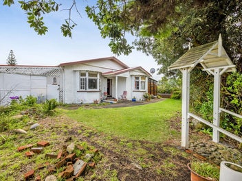 32 Norfolk Street, Patea