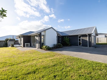 2 Rayner Way, Glen Avon, New Plymouth