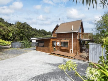 1111 Huia Road, Huia, Auckland