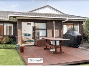2/79 Mirrabooka Avenue, Botany Downs, Auckland