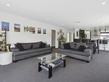 97 Mawai Hakona Drive, Wallaceville, Upper Hutt