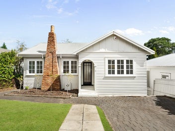14 Livingstone Street, Westmere, Auckland