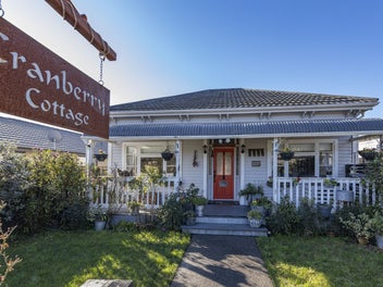 21 Walpole Street, Waltham, Christchurch