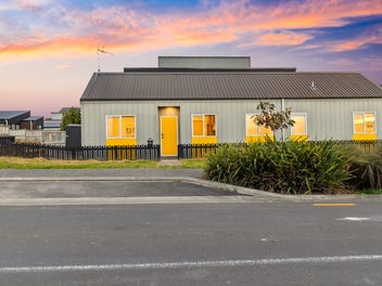 127 Tarapuka Road, Westgate, Auckland