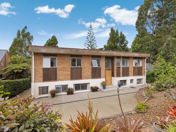 67 Daffodil Street, Titirangi, Auckland