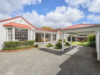 340 Fergusson Drive, Heretaunga, Upper Hutt