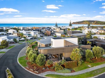 2 Patiki Place, Omaha