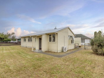 400 Kiwi Place, Camberley, Hastings