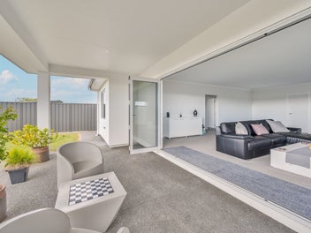 42 Hurunui Drive, Te Awa, Napier