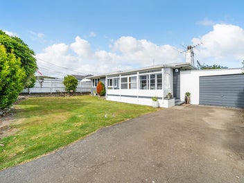 11 Henry Street, Ebdentown, Upper Hutt