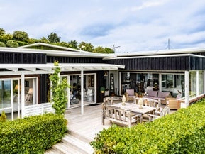 99 Sonja Drive, Papakura
