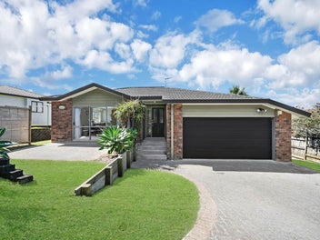 23 McKinley Road, Sunnyvale, Auckland