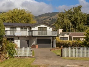 10 Takamatua Beach Road, Akaroa