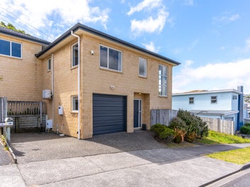 18 Erlestoke Crescent, Churton Park, Wellington