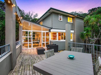 85 Wood Bay Road, Titirangi, Auckland