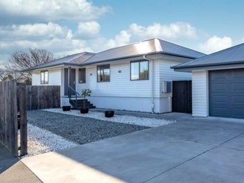 76 Avondale Road, Avondale, Christchurch