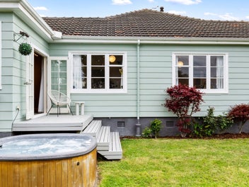 235 Georges Drive, Napier South, Napier