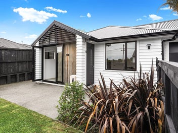 6/81 Storey Avenue, Forest Lake, Hamilton