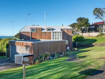 2/1 Argyle Road, Browns Bay, Auckland