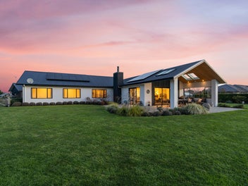 8 Lochend Close, Waihopai, Invercargill