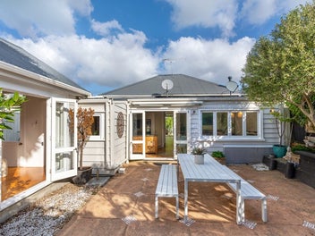 17 Owens Road, Devonport, Auckland