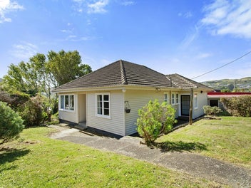 36 The Drive, Tawa, Wellington