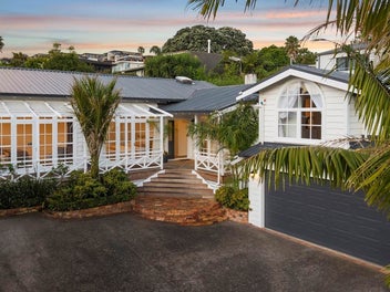 16 Bay Road, St Heliers, Auckland