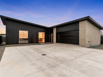 44 Mary Street, Winton, Winton