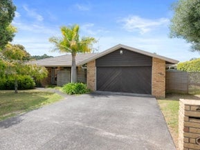 22 Vanderbilt Parade, Albany, Auckland
