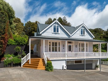 1/12A Moore Street, Hillcrest, Auckland