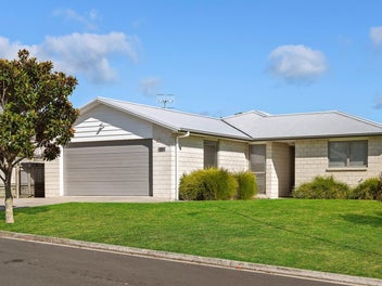 47 Fairfax Crescent, Pyes Pa, Tauranga