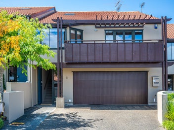 9/8 Tobago Place, Sunnynook, Auckland