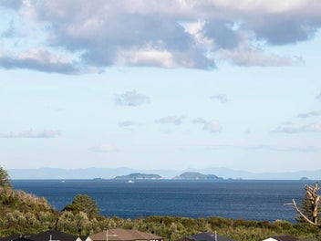 25 Kumukumu Road, Long Bay, Auckland